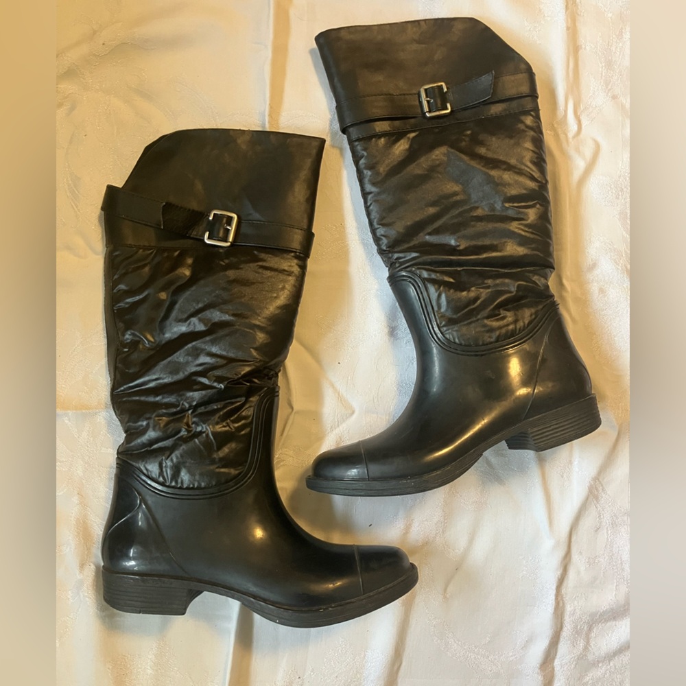 Black Winter Snow or Rain Boots